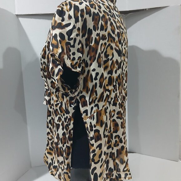 Agora Women's Cheetah Top Short Sleeve side zip Blouse Size XL - Picture 2 of 12